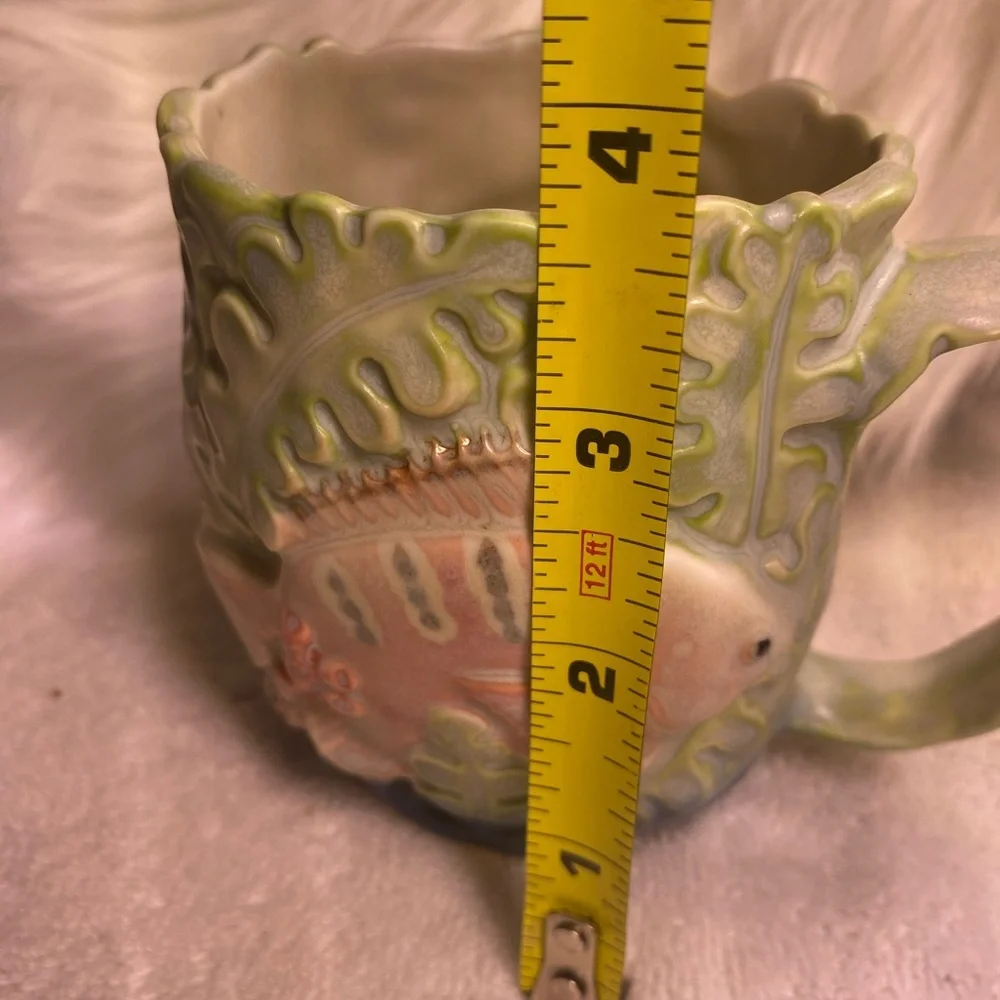 Takahashe Ceramic Fish Mug 3D Fish Sea Life Handpainted Collectible Pristine‎